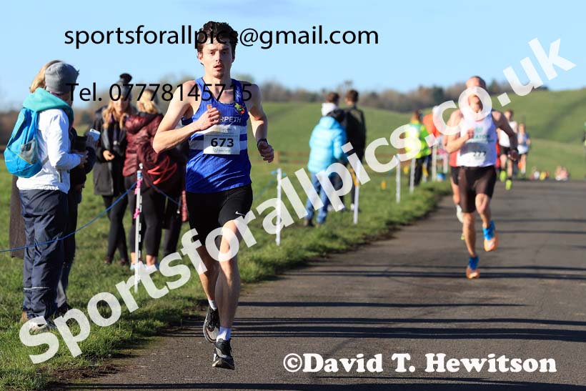 Senior Men and Womens 2023 Heaton Memorial 10k Road Race, Newcastle Town Moor, Newcastle.  Photo: David T. Hewitson/Sports for All Pics